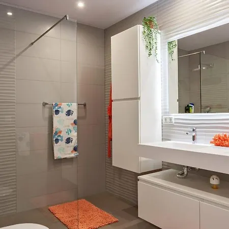 Villa Luxurious Cabopino - Your Ultimate Getaway