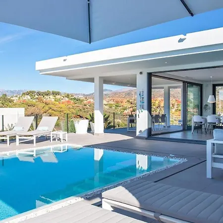 Luxurious Cabopino - Your Ultimate Getaway Villa