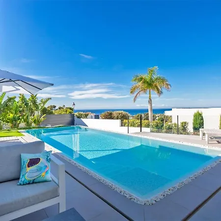 Villa Luxurious Cabopino - Your Ultimate Getaway *